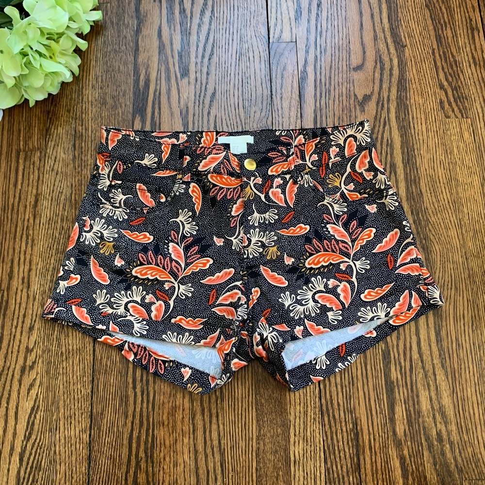 H&M Size 6 Patterned Shorts